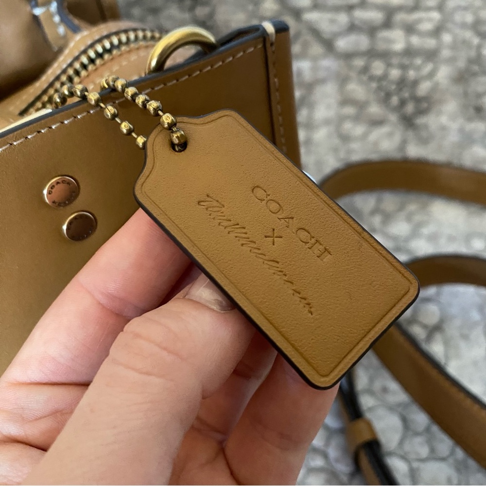 👜👄Coach Tom Wesselmann ROGUE 25 - Picture 10 of 13